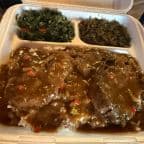 Best Smothered Oxtails in Houston, TX